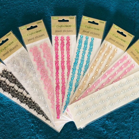 10 Coloring Books & Gel Pen Bundle - Picture 13 of 14